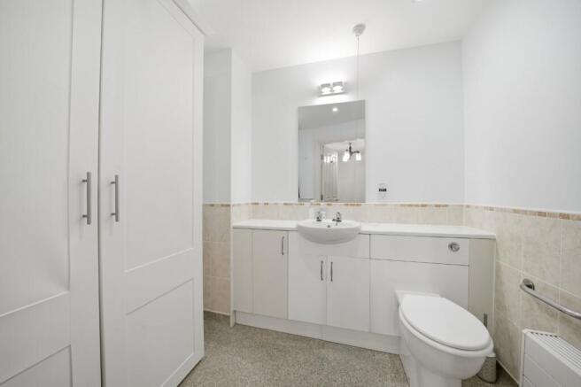 2 bed Apartment for sale Image 7