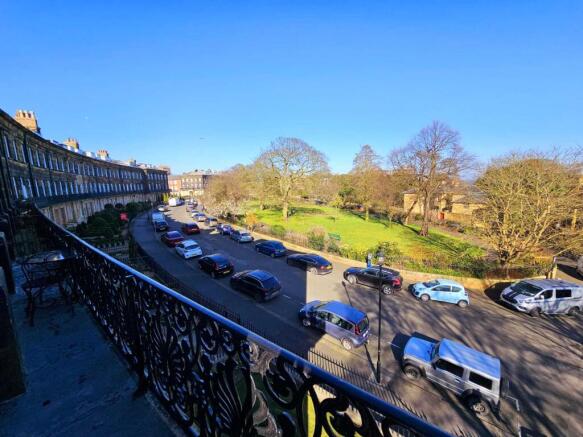 2 bed Flat for sale Image 5