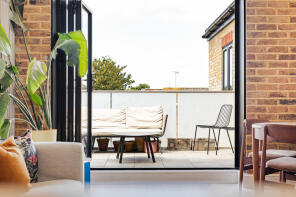 Flat 4, 89, Parnell Road, London E3 2RT