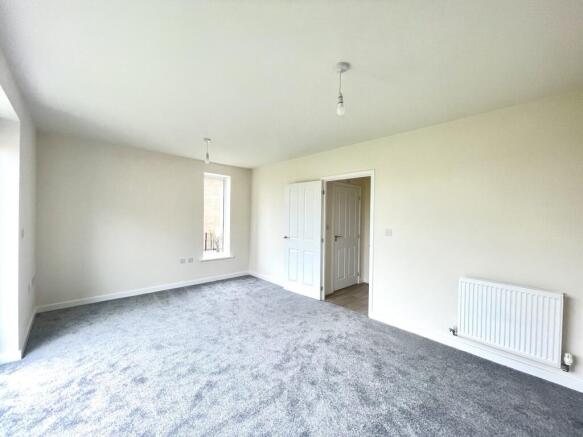 3 bed End of Terrace to rent Image 5