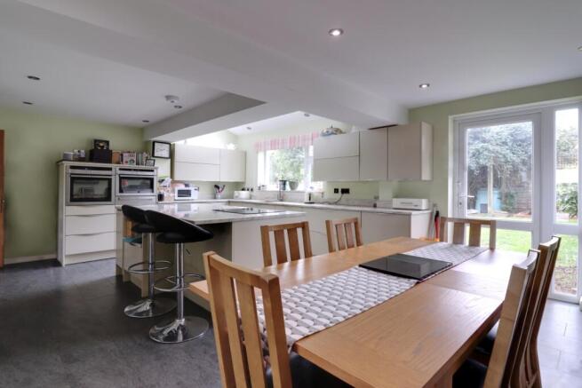 10. Kitchen 1