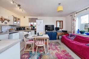 9, Avocet Way, Bicester OX26 6YN