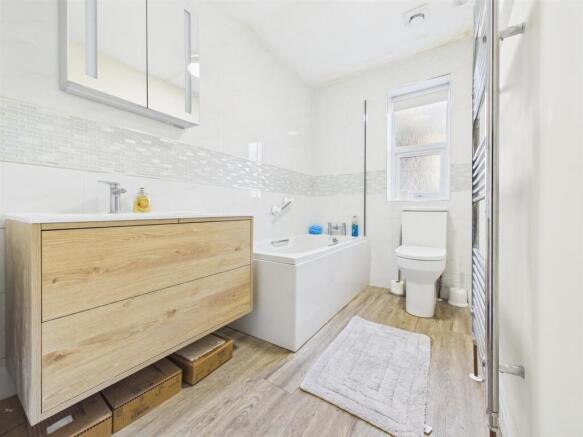 1 bed Flat for sale Image 6