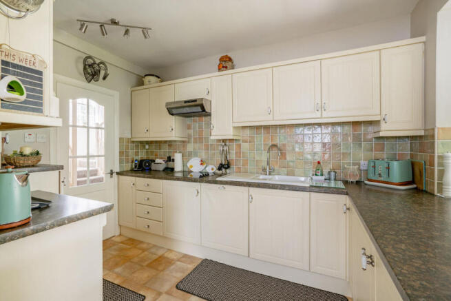 3 bed Detached for sale Image 7