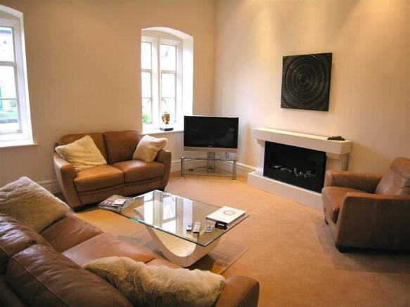 SITTING ROOM