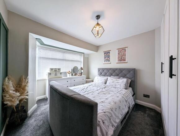 3 bed Semi-Detached for sale Image 7