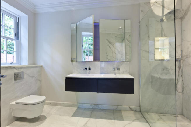 Master Ensuite