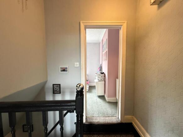 2 bed Terraced for sale Image 10