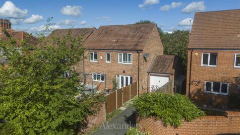 Oak Crescent, Ashby-De-La-Zouch