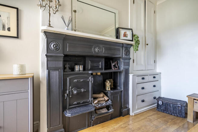 3 bed Terraced for sale Image 6