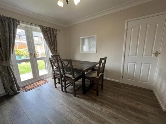 3 bed Semi-Detached for sale Image 5