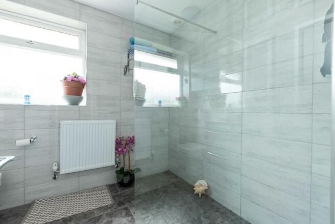1 Burnside Crescent_15.JPG