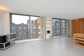 Flat 5, 81, St John Street, London EC1M 4NQ