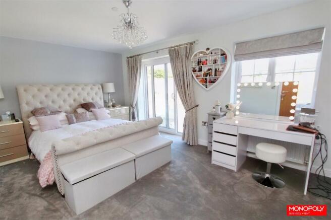 Master Bedroom.jpg