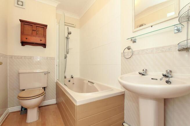 Ron-Bathroom.jpg