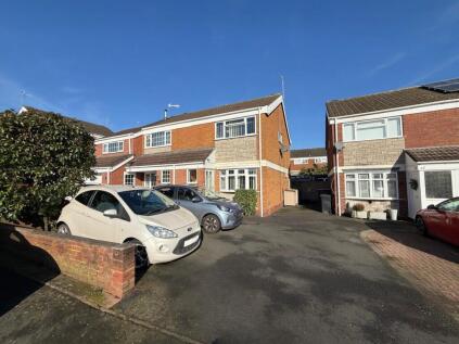 Puxton Drive, Kidderminster, DY11