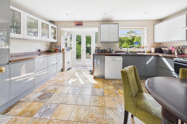 Kitchen/Breakfast