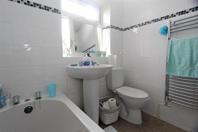 Bathroom.jpg
