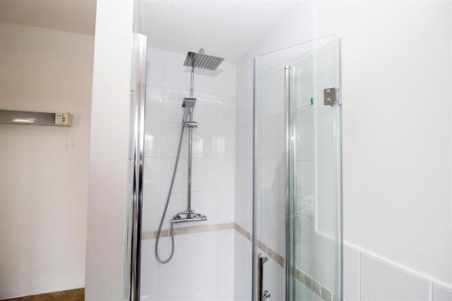 En-Suite Rainforest Shower