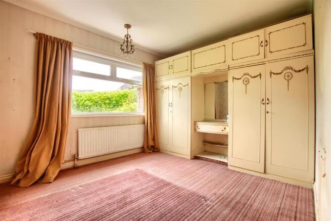 3 bed Detached Bungalow for sale Image 6