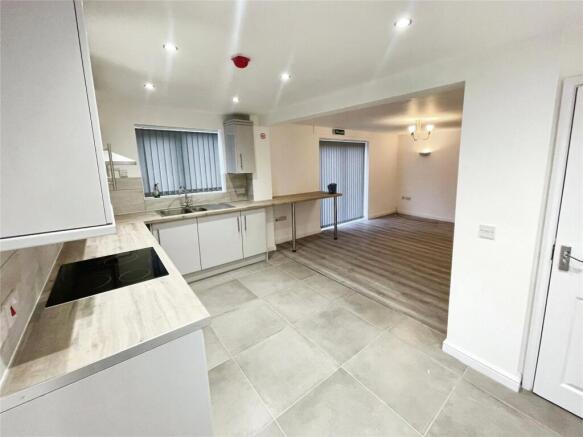 1 bed Detached to rent Image 7