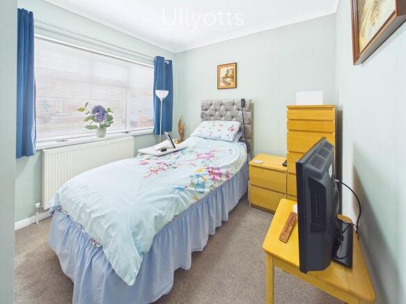2 bed Semi-Detached Bungalow for sale Image 9