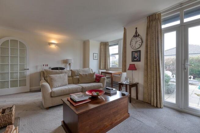 Formal lounge