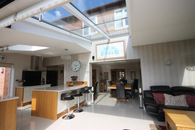 Open Plan Dining/Kitchen