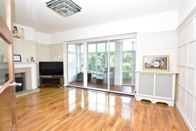 Sitting room.jpg