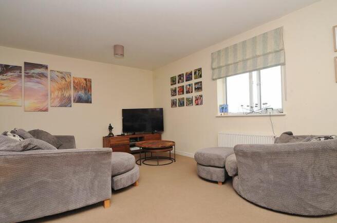 Open Plan Living Room/Kitchen