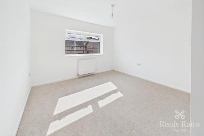 3 bed Semi-Detached for sale Image 12