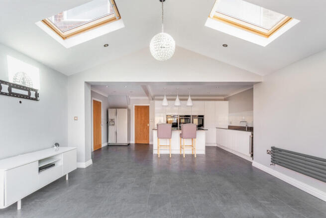 Kitchen Diner/Family Room