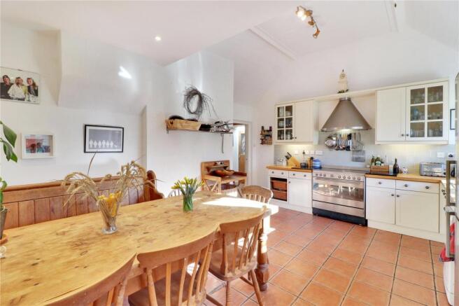Kitchen/Dining Rm