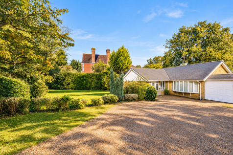 Woodbury Close, East Grinstead, RH19