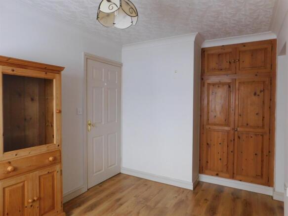 Bedroom 1a