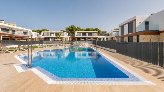 Community Pool (2)