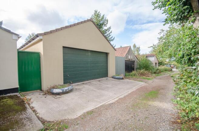 Garage.jpg