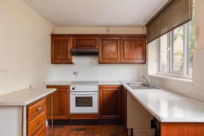 Warren Cottages 2 Kitchen-3.jpg