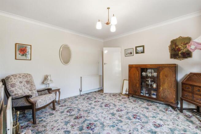 3 bed Semi-Detached for sale Image 5