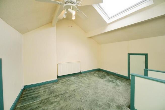 3 bed Terraced for sale Image 10