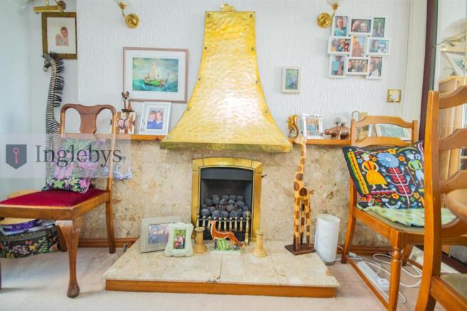2 bed House for sale Image 8