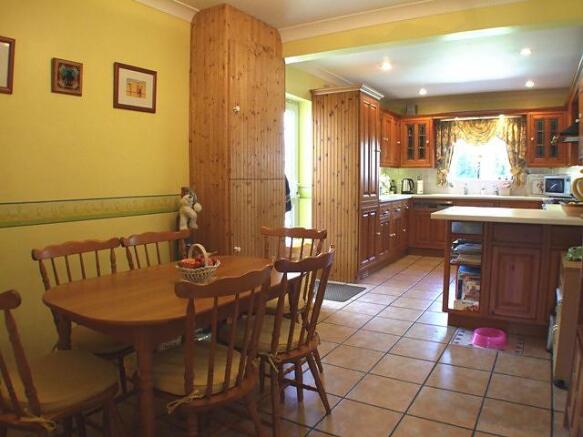 Kitchen/Breakfast Room