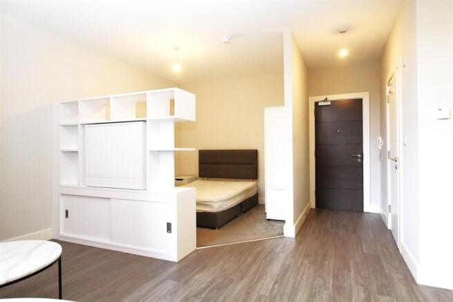Bedroom.JPG