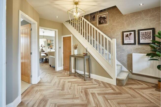 5 bed Detached for sale Image 7