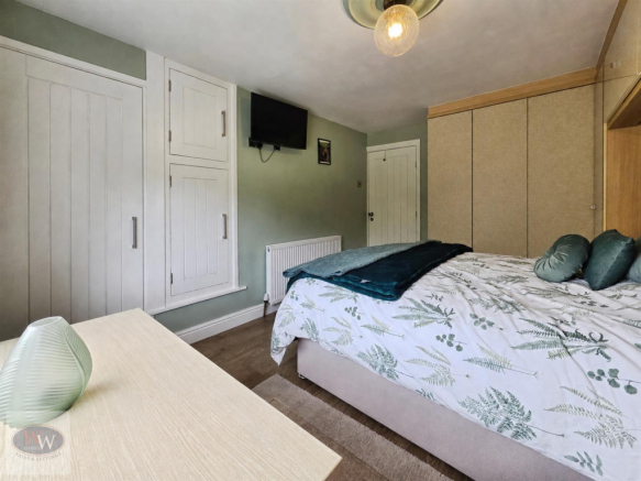 3 bed Semi-Detached for sale Image 11