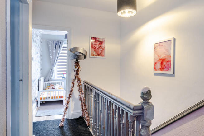 3 bed Terraced for sale Image 12
