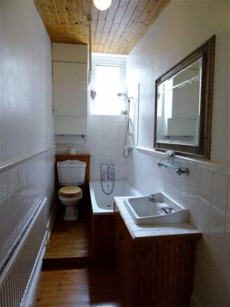 BATHROOM: