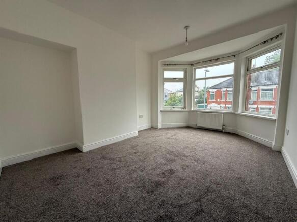 3 bed Terraced to rent Image 7