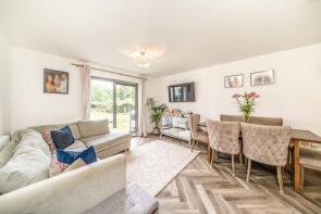 51, Fitzgerald House, St Georges Grove, London SW17 0GN