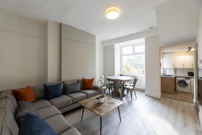 18SR - Living Area